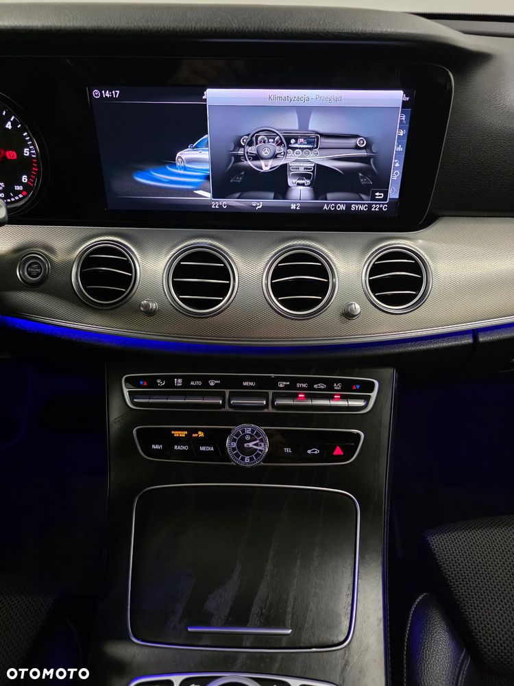 Mercedes-Benz Klasa E 220 d 9G-TRONIC AMG Line - 10