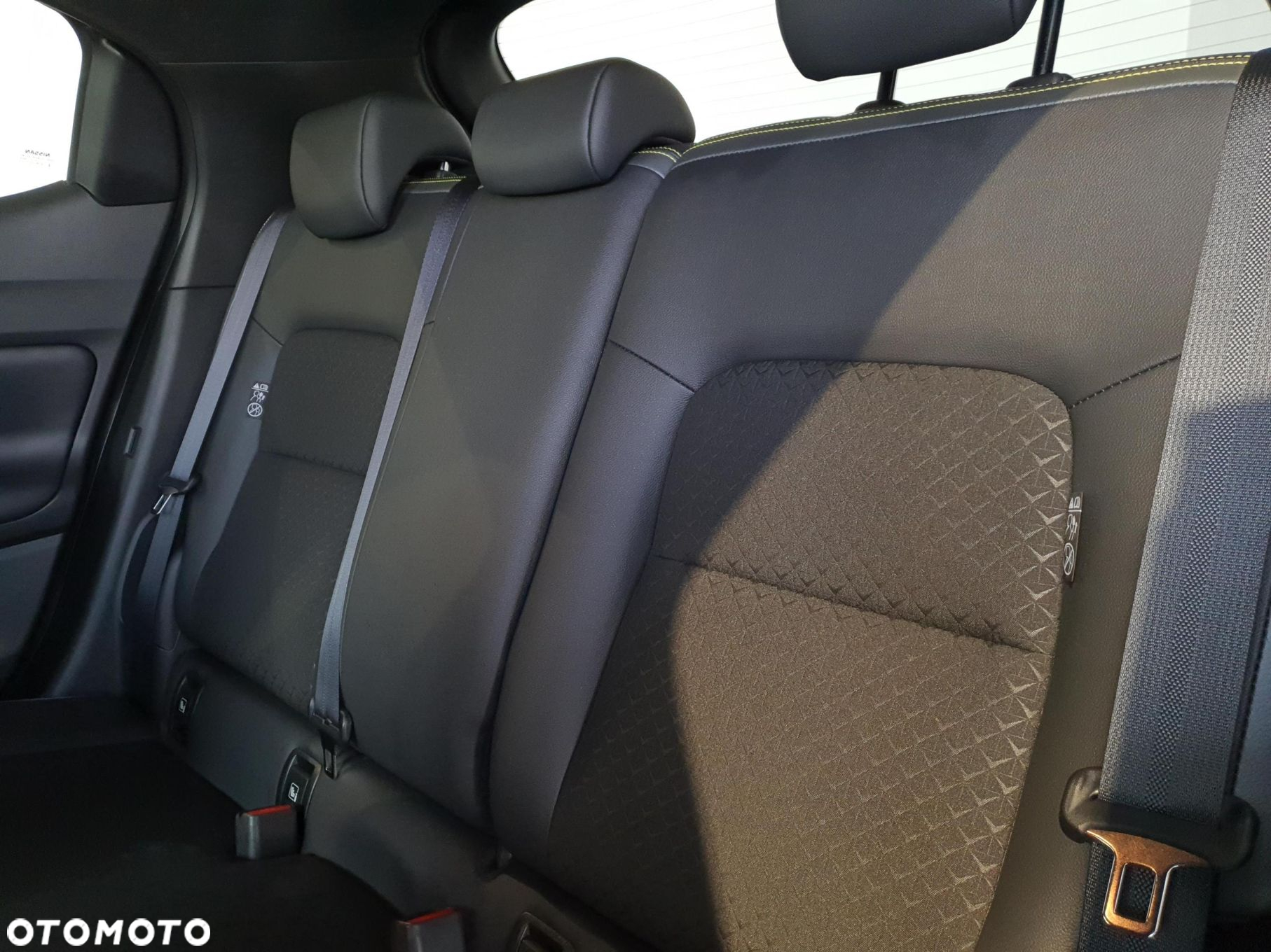 Nissan Juke 1.0 DIG-T Kiiro DCT - 21