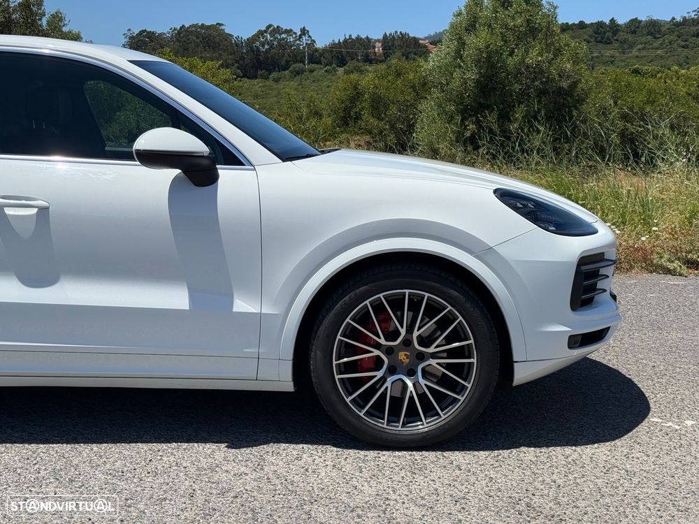 Porsche Cayenne E-Hybrid - 10