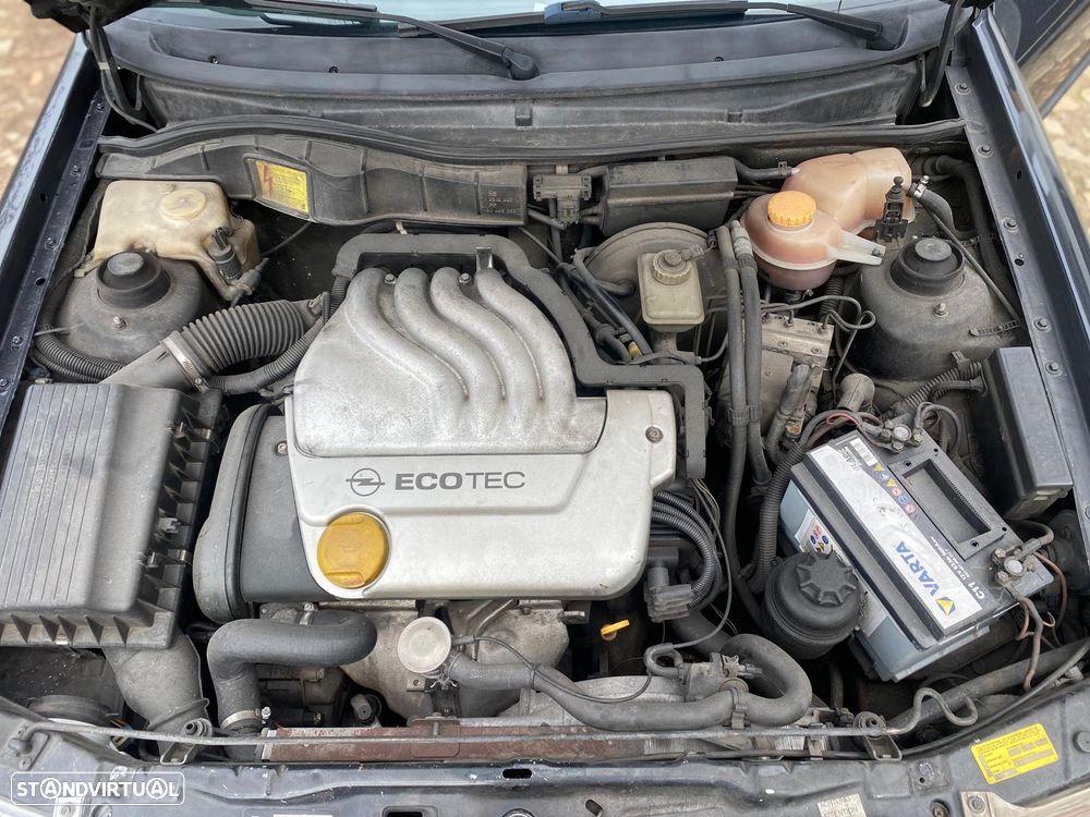 Opel Astra 1.6i Sport - 3