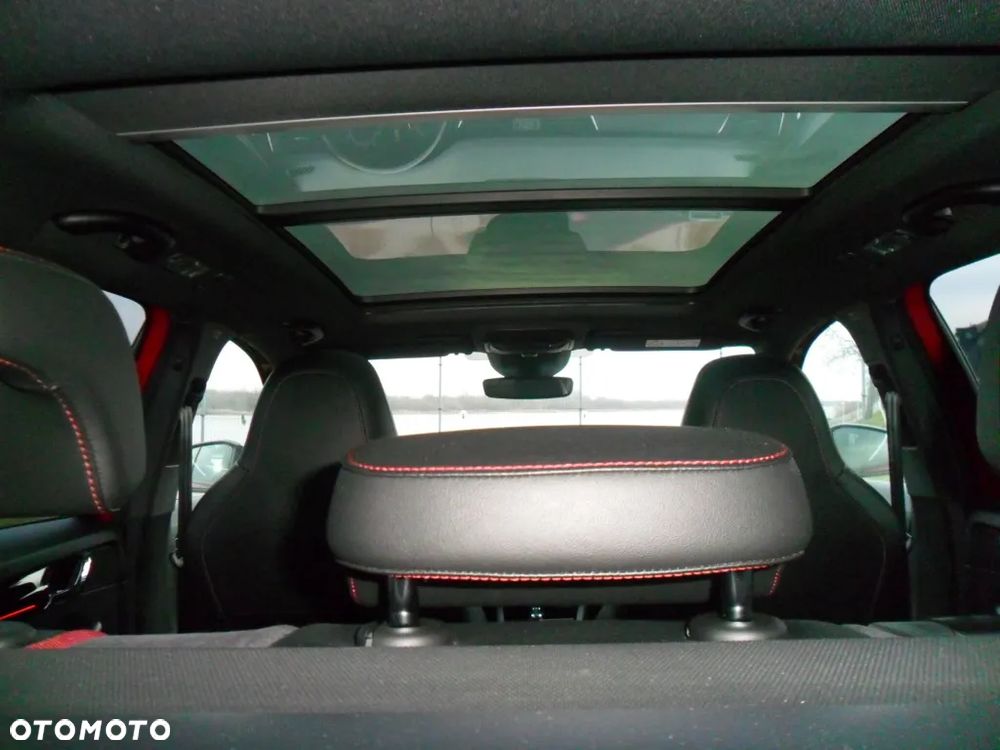 Skoda Octavia 2.0 TSI RS 245 DSG - 36