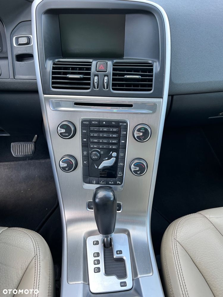 Volvo XC 60 - 18