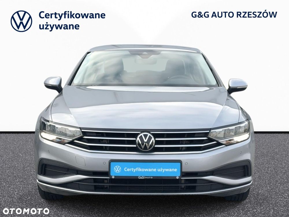 Volkswagen Passat - 7