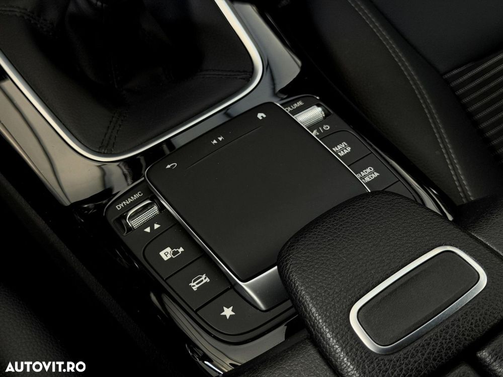 Mercedes-Benz CLA - 21