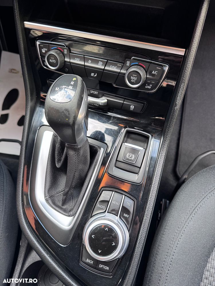 BMW Seria 2 216d Aut. Luxury Line - 23