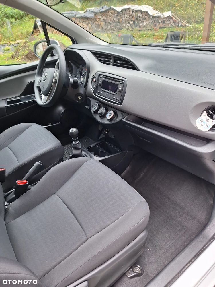 Toyota Yaris 1.5 Active - 10