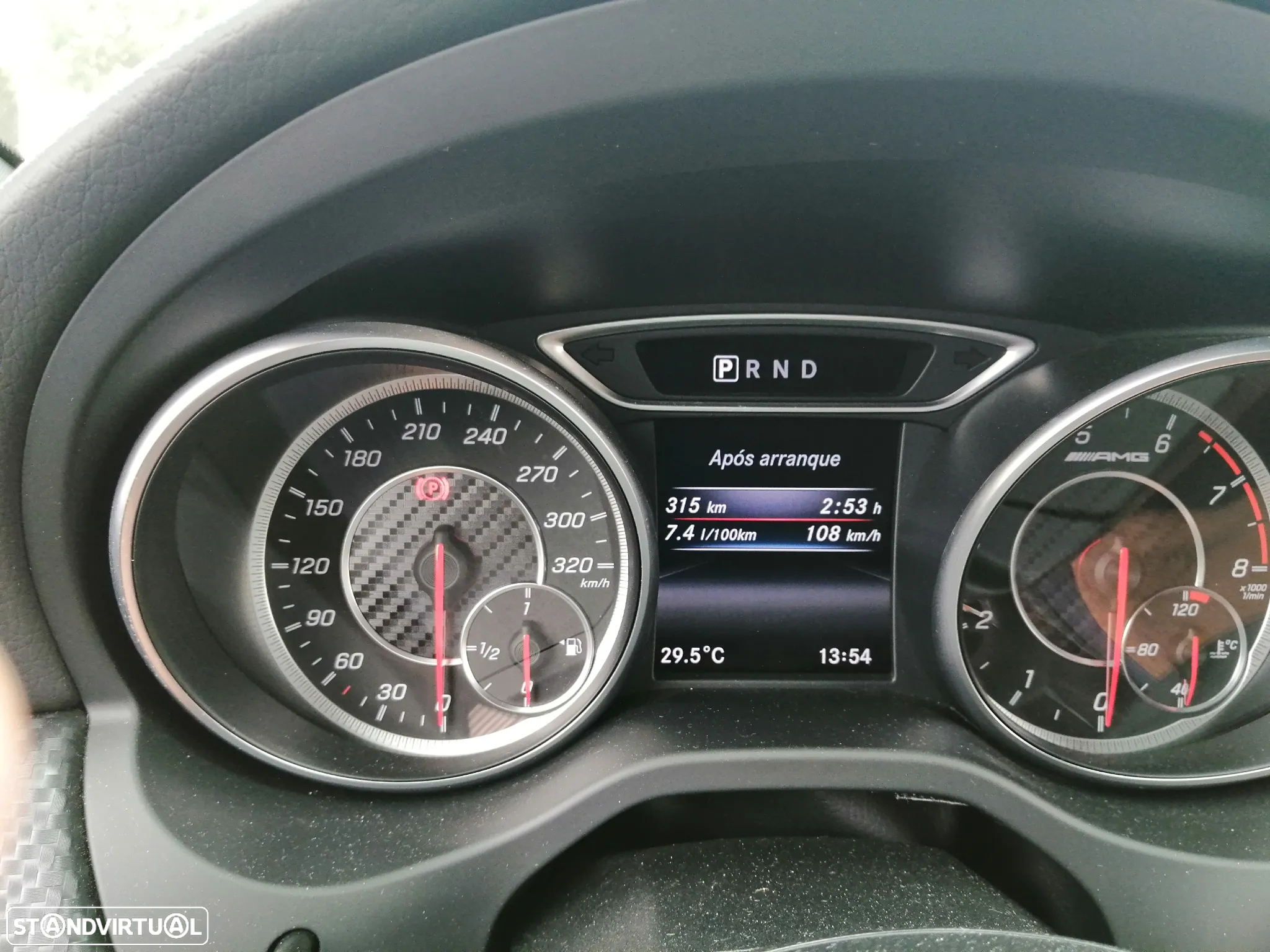 Mercedes-Benz A 45 AMG 4-Matic - 8