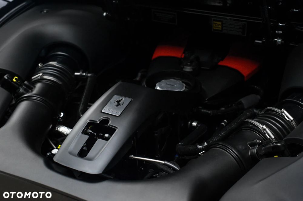 Ferrari F8 Spider Standard - 21