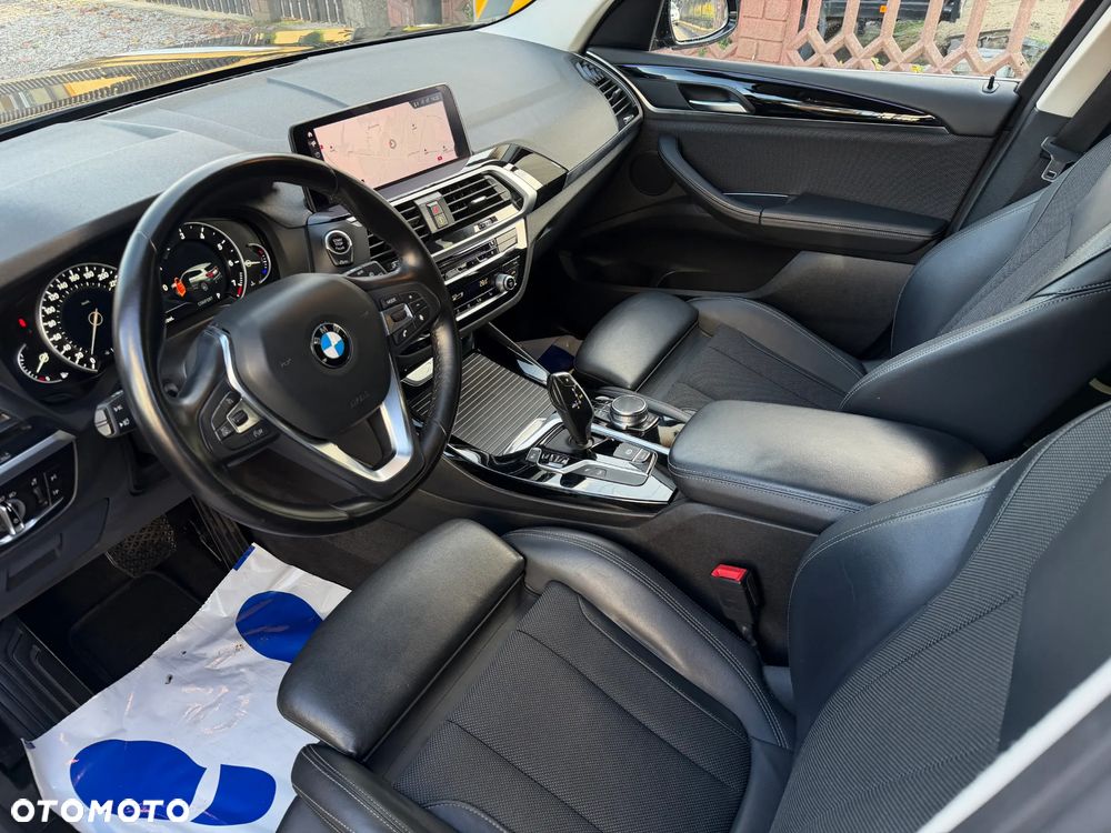 BMW X3 xDrive20i GPF xLine - 9