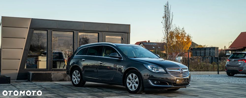 Opel Insignia - 12