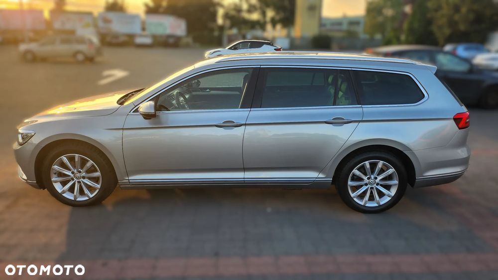 Volkswagen Passat - 4