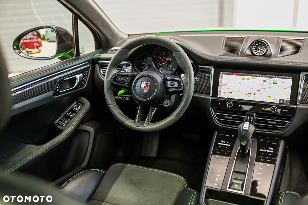 Porsche Macan - 25