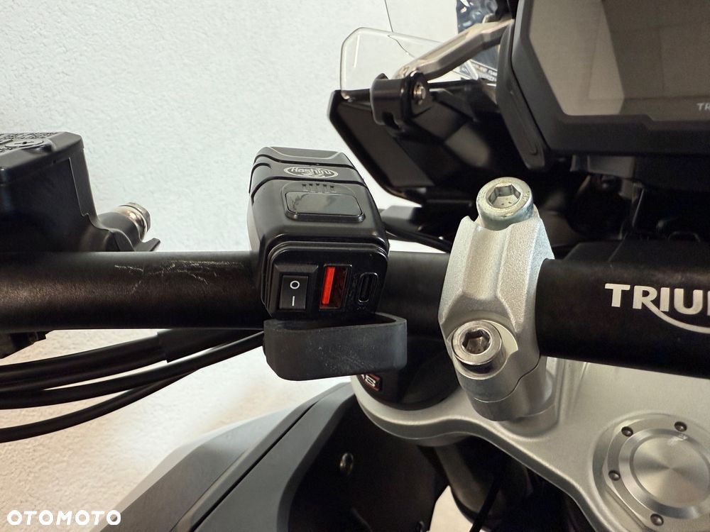 Triumph Tiger - 10
