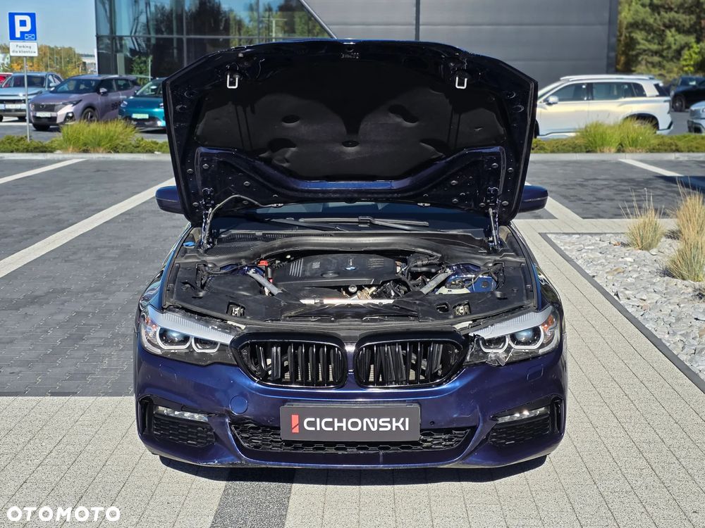 BMW Seria 5 520d MHEV M Sport sport - 35