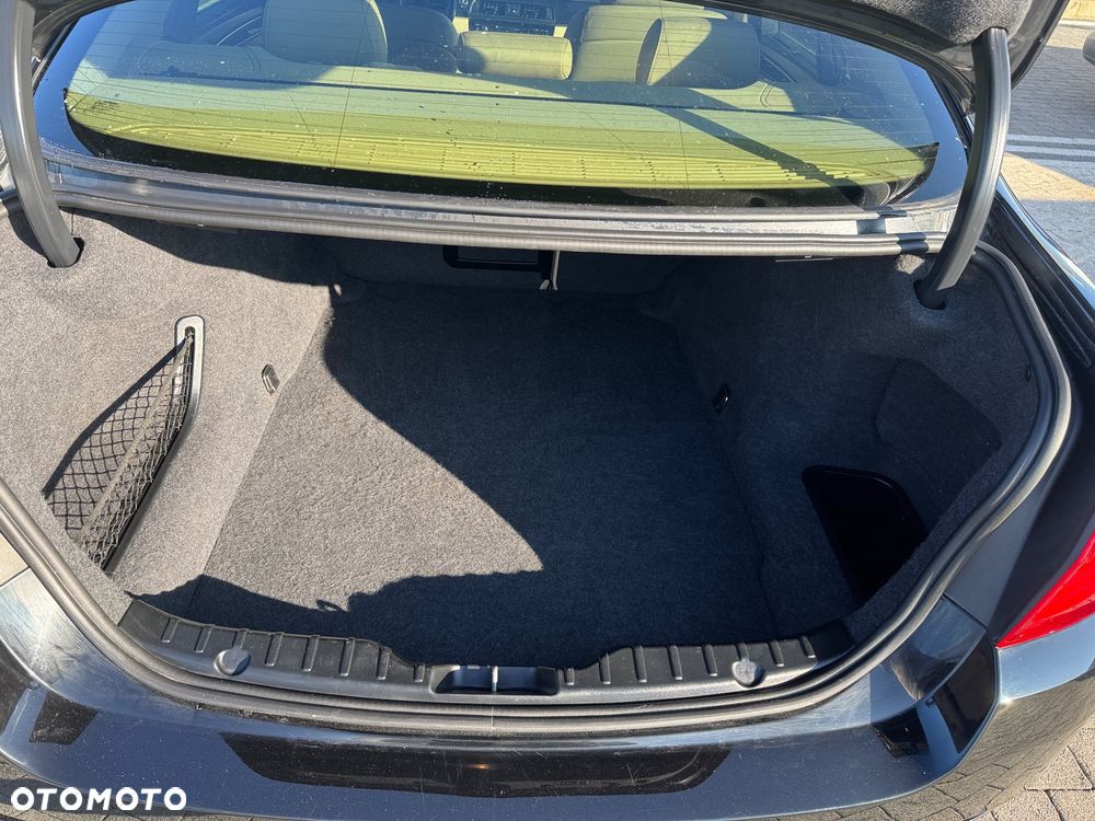 BMW Seria 5 520d Luxury Line - 25