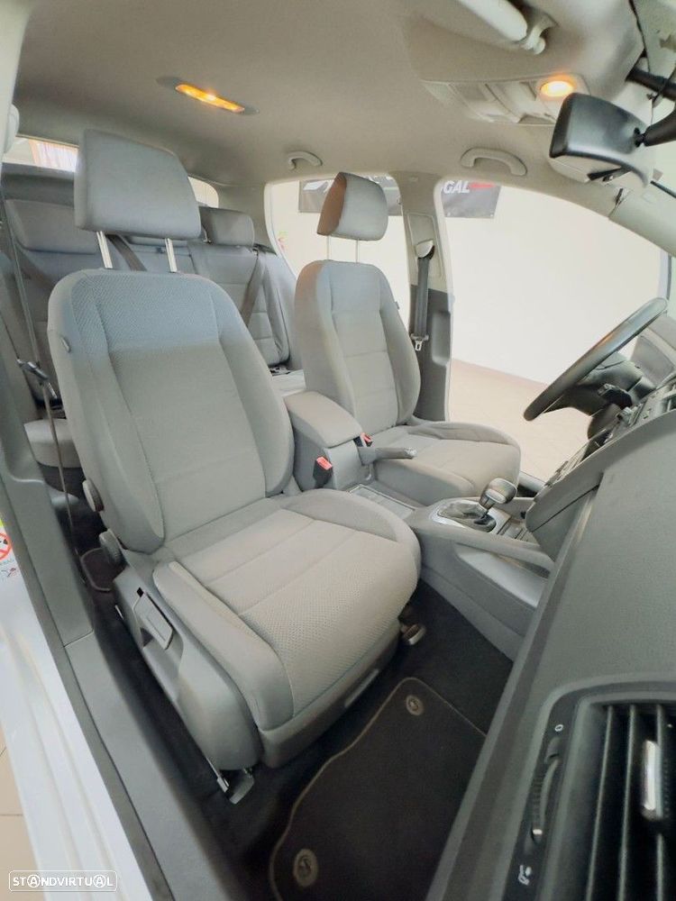 VW Golf 1.9 TDi Confortline DSG - 15