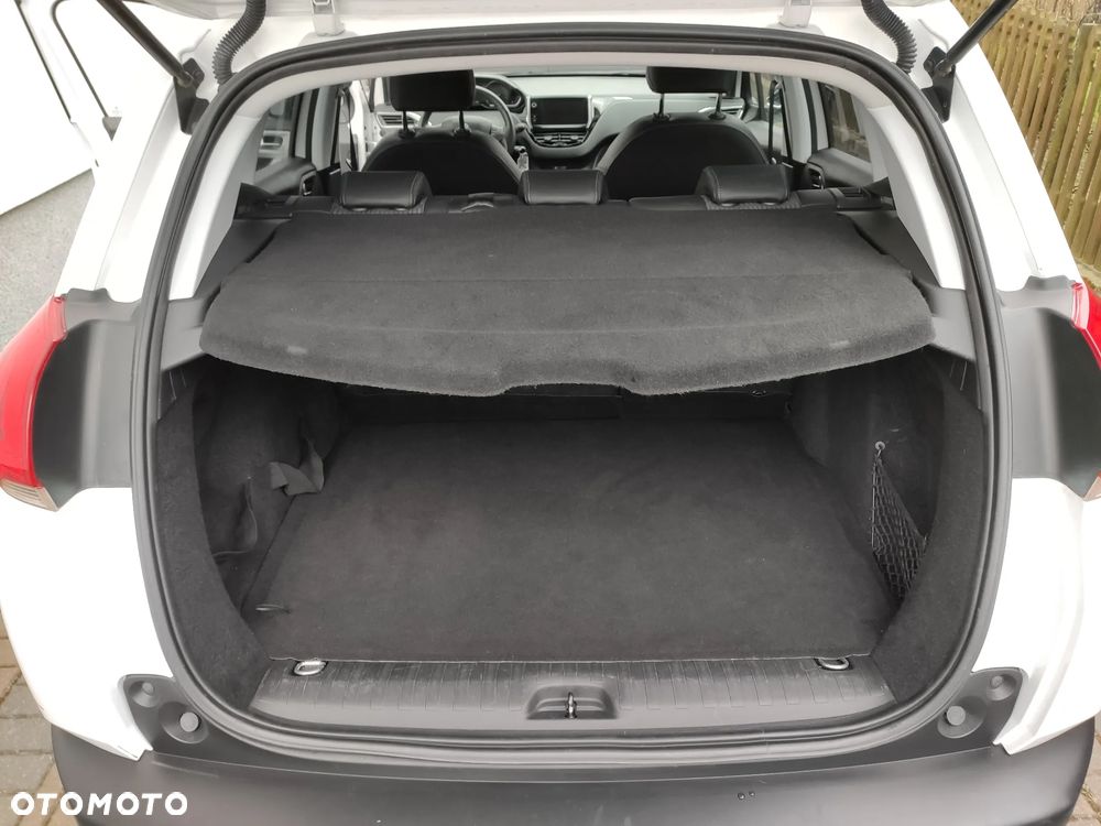 Peugeot 2008 1.6 BlueHDi Allure - 26