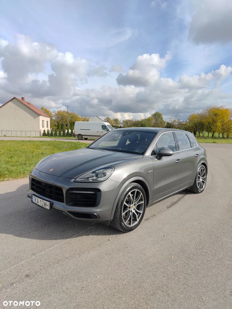 Porsche Cayenne - 6