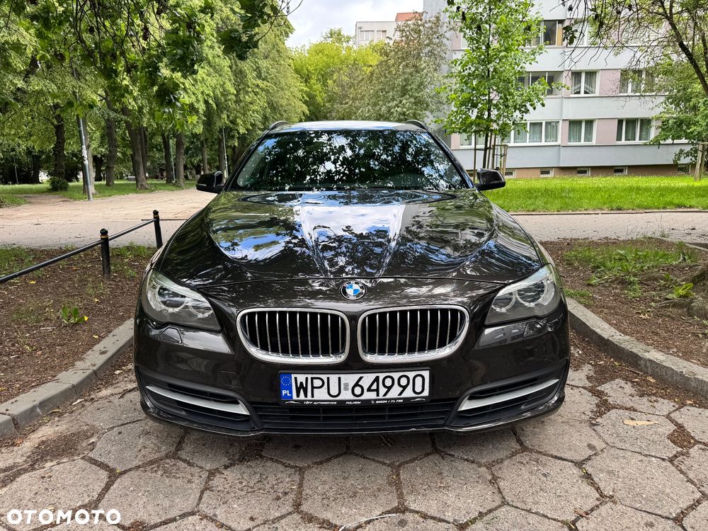 BMW Seria 5 520d xDrive - 1