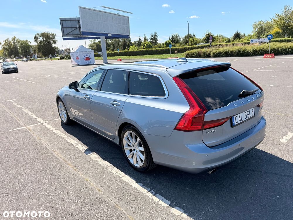 Volvo V90 D4 Momentum - 9