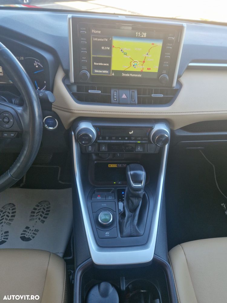 Toyota RAV4 2.5 VVT-iE 4x4 Luxury - 17