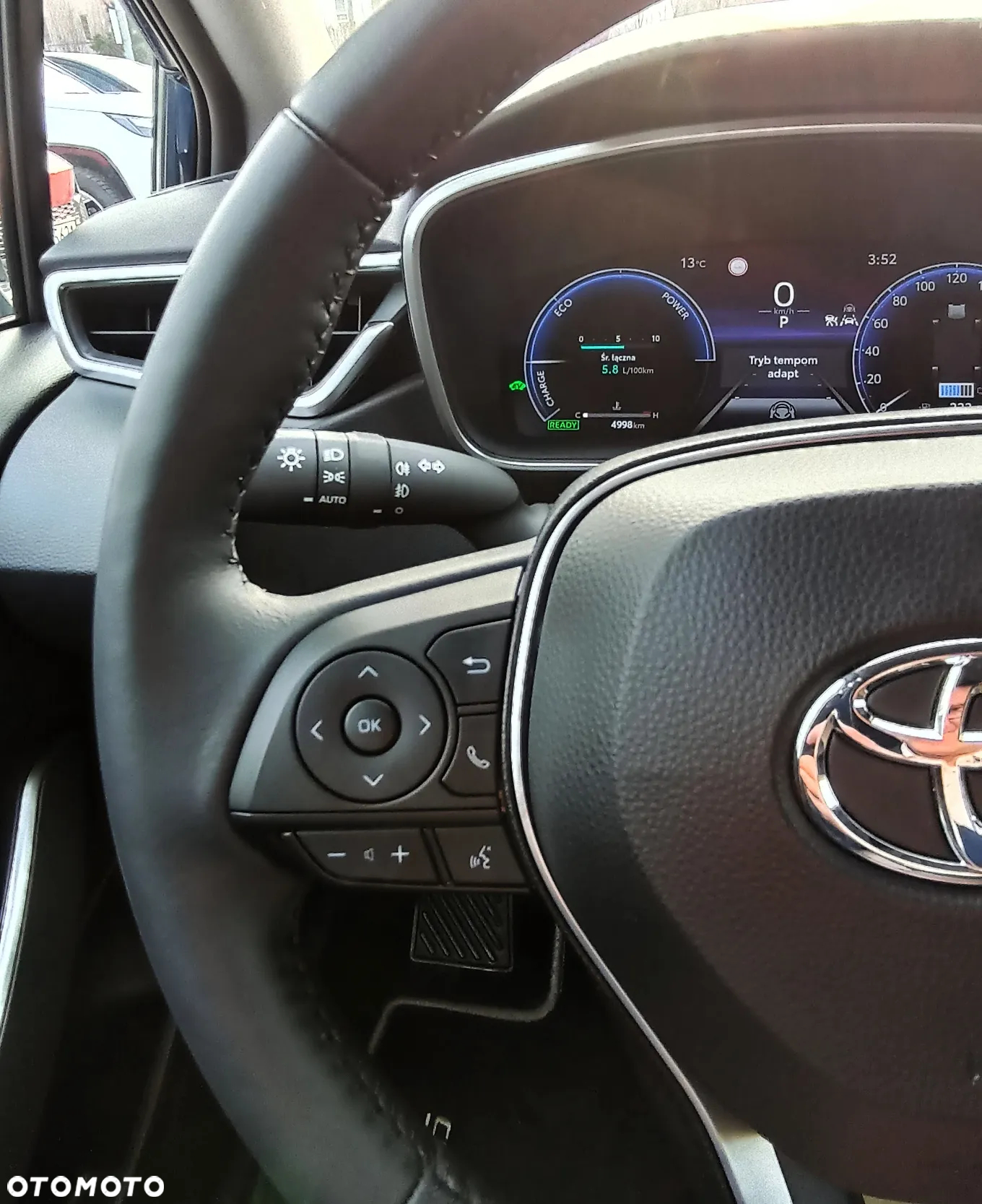 Toyota Corolla 1.8 Hybrid Style - 19