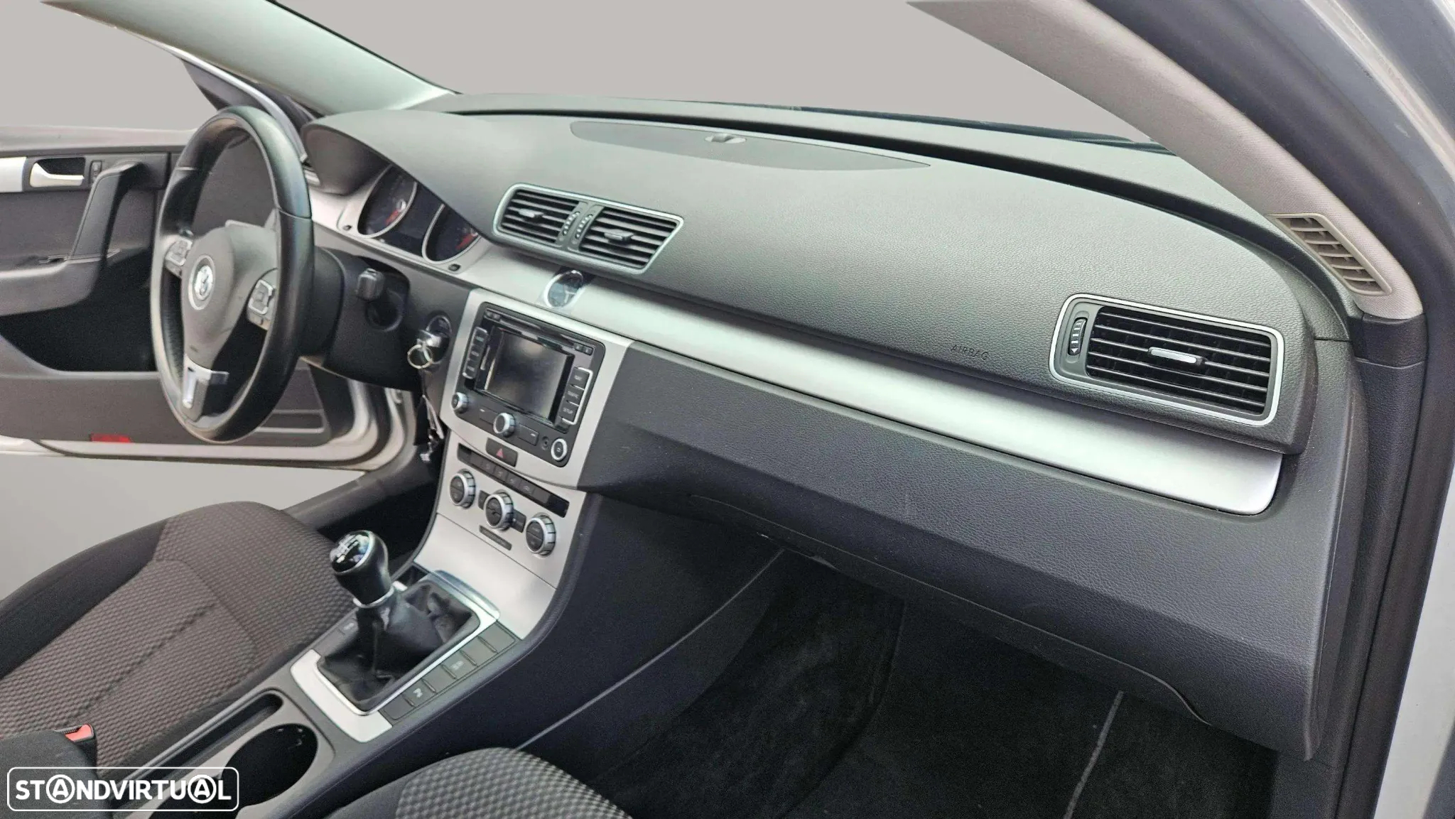 VW Passat Variant 1.6 TDI BlueMotion Highline - 14