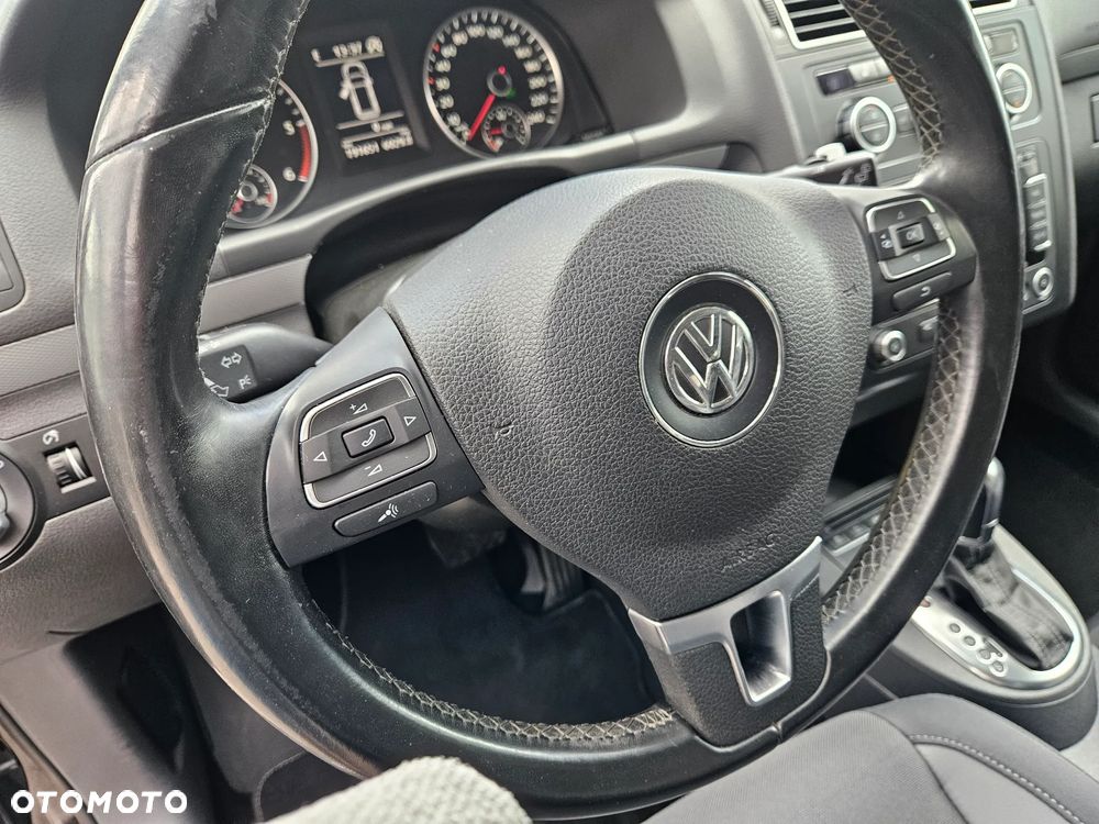 Volkswagen Touran 2.0 TDI DPF DSG Life - 19
