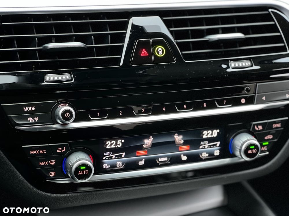 BMW Seria 5 520d Efficient Dynamics Edition Sport Line - 25