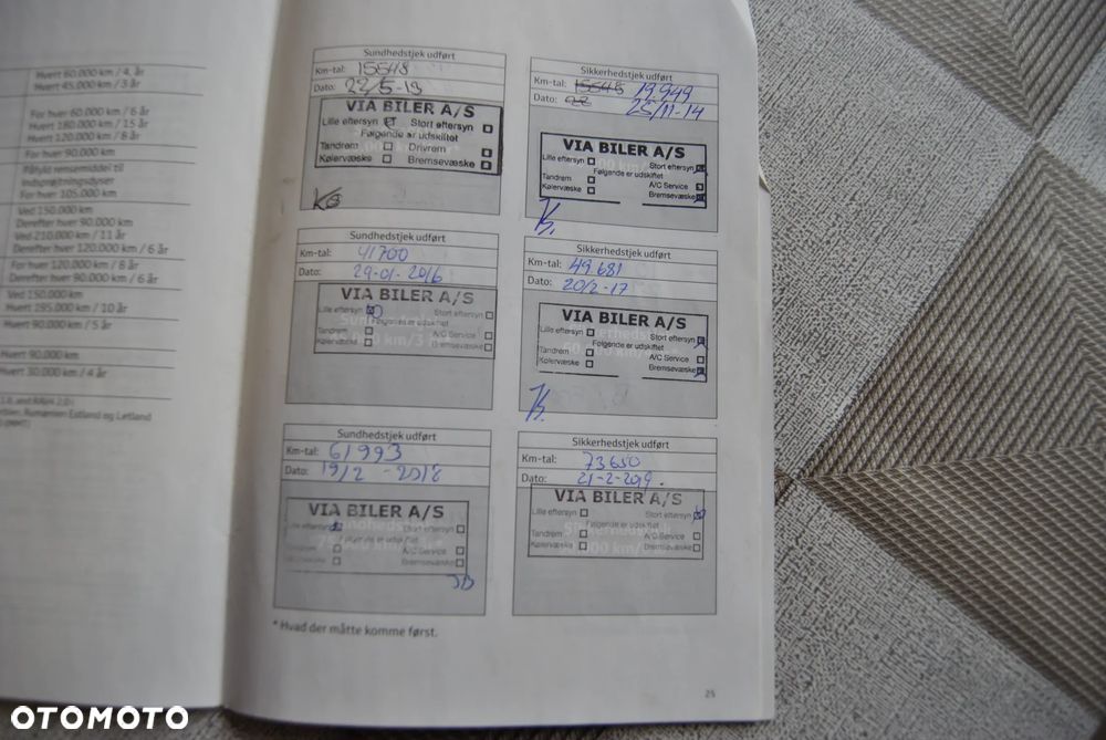 Toyota Avensis 1.6 Sol - 35