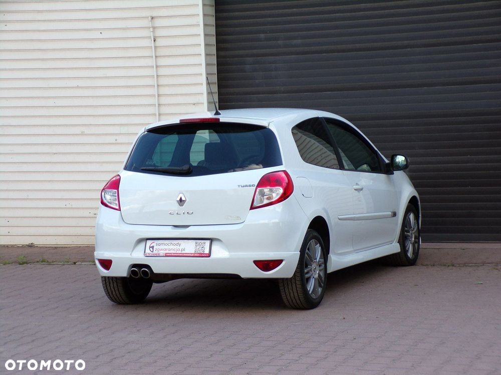 Renault Clio - 14
