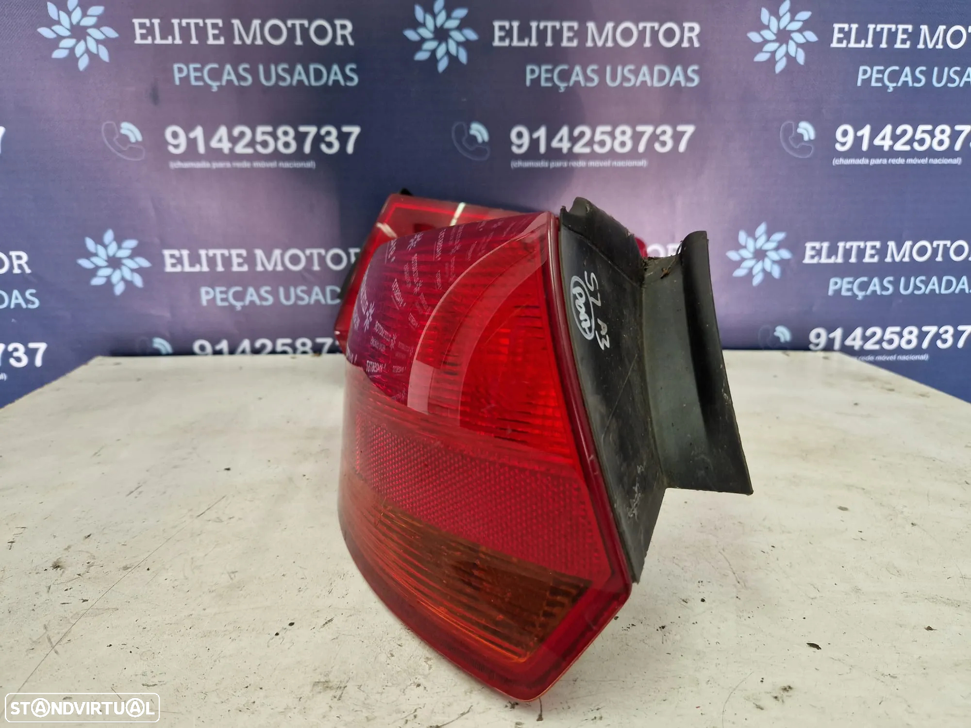 Farolins usados AUDI A3 8P SPORTBACK 5 PORTAS farolim - 3