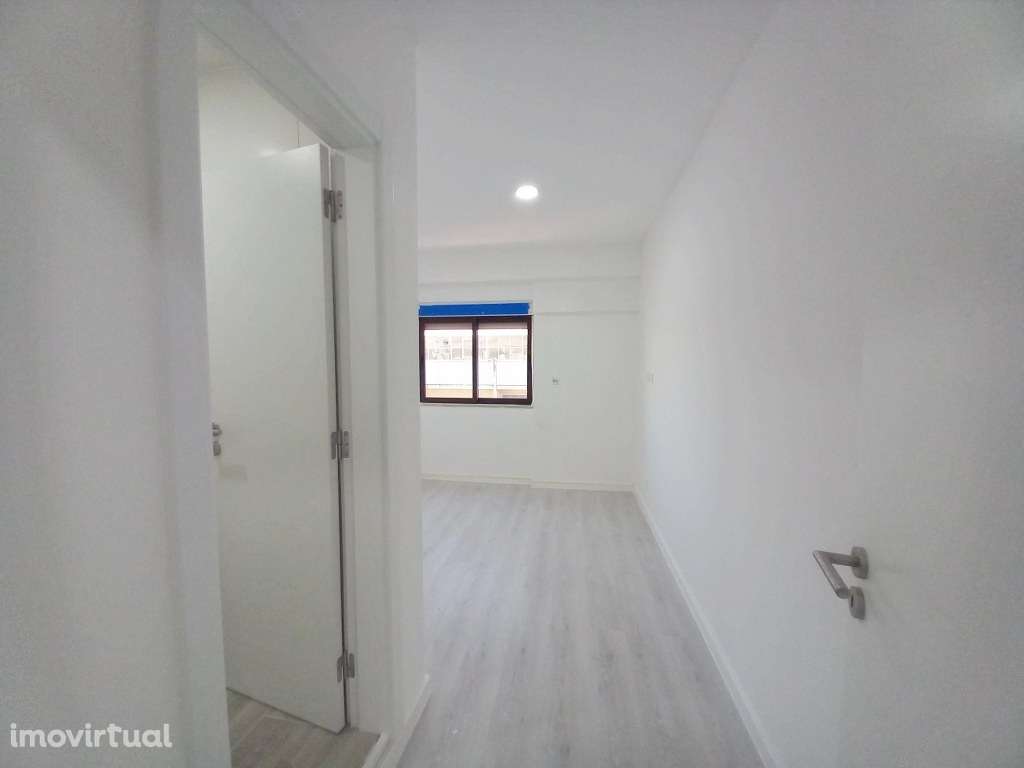 Apartamento T4 Venda em Costa da Caparica,Almada - Grande imagem: 3/43