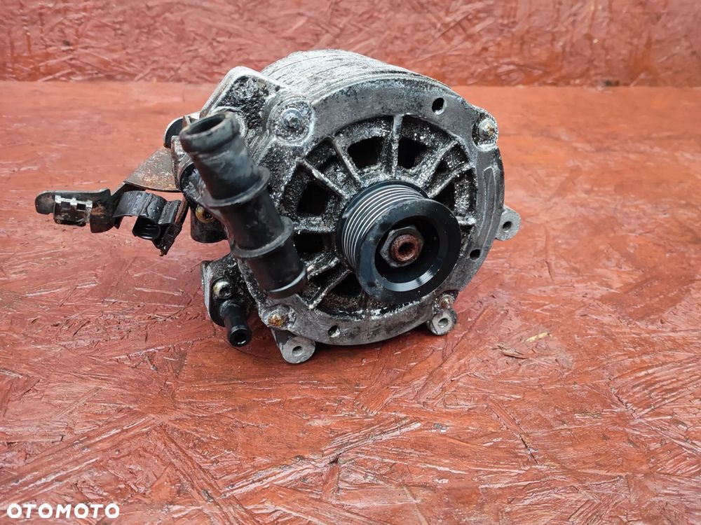 PORSCHE CAYENNE ORYGINALNY ALTERNATOR DO GAMY SILNIKA M48.00 V8 4.5 / 4.5 TURBO S CHŁODZONY CIECZĄ MARKI DELPHI 190A O NR. 948 603 015 02 OEM - 4