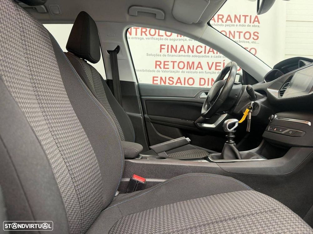 Peugeot 308 - 14
