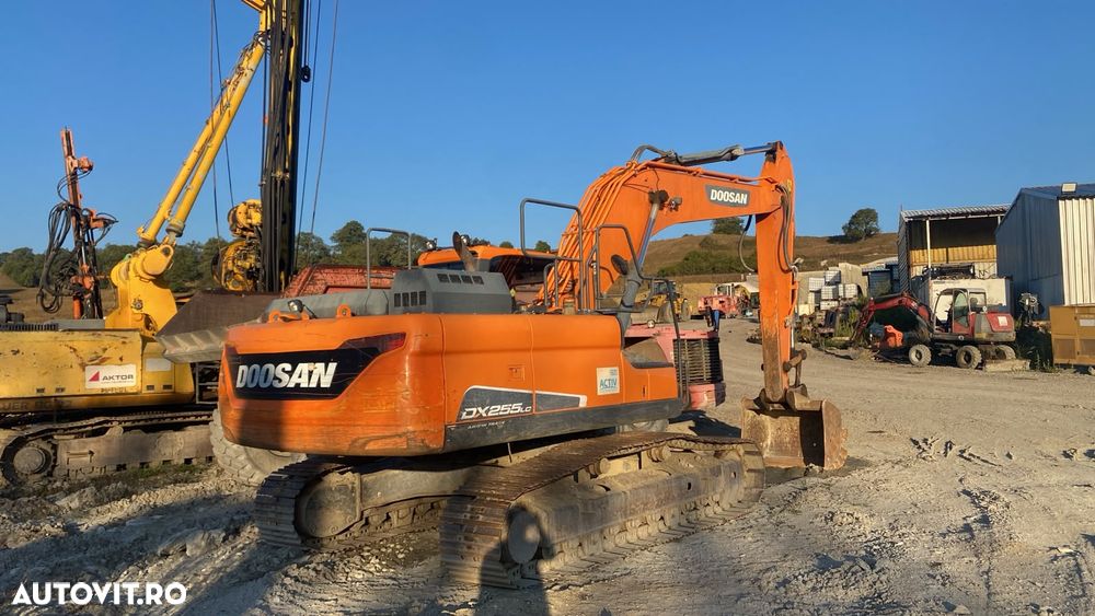 Doosan DX255LC-6, 2020, 10.576h, 25 tone, cupa 1,6mc, inst picon, posibilitate leasing 4 ani, Stare buna - 9