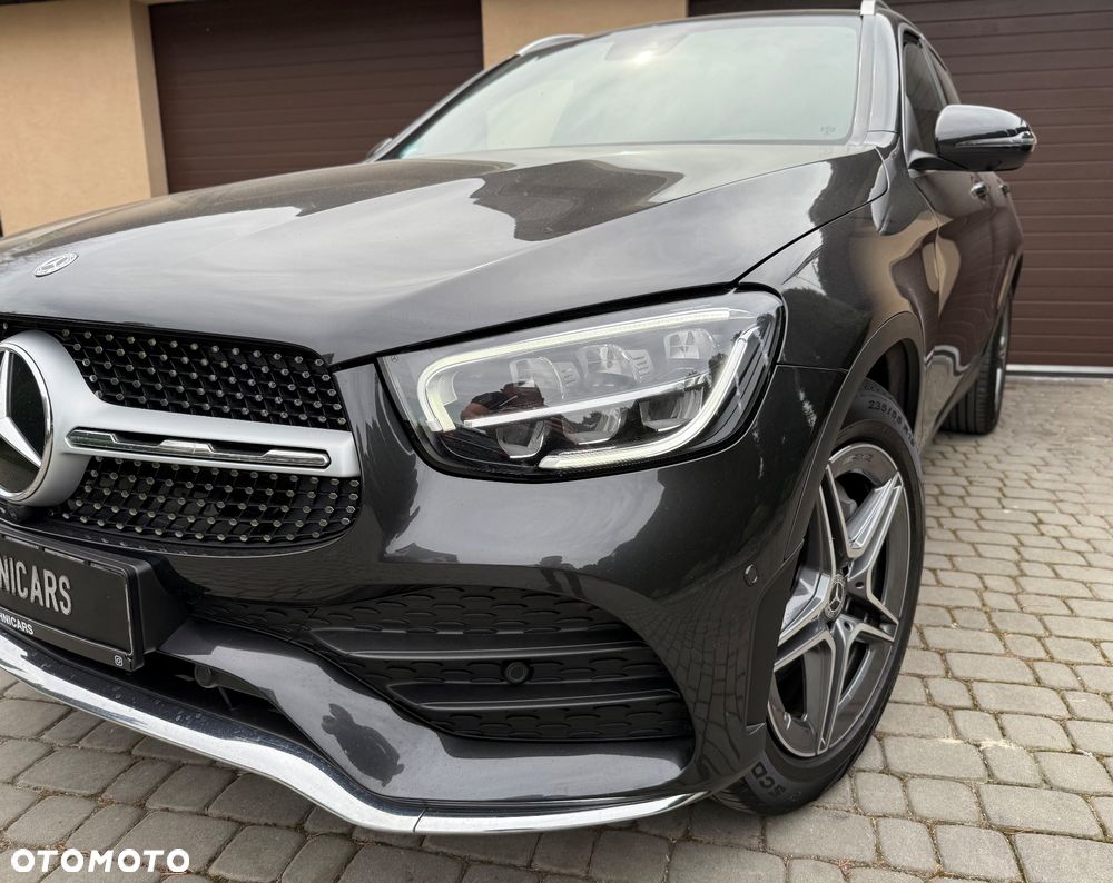 Mercedes-Benz GLC 220 d 4Matic 9G-TRONIC AMG Line - 4