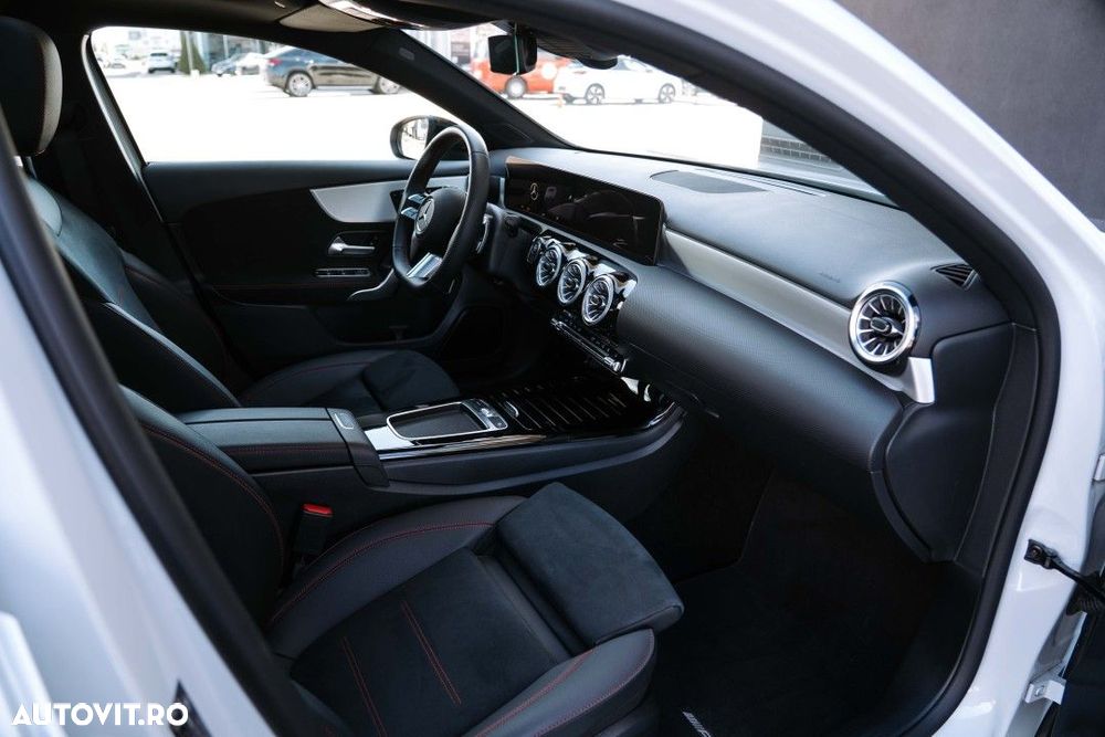 Mercedes-Benz A - 11