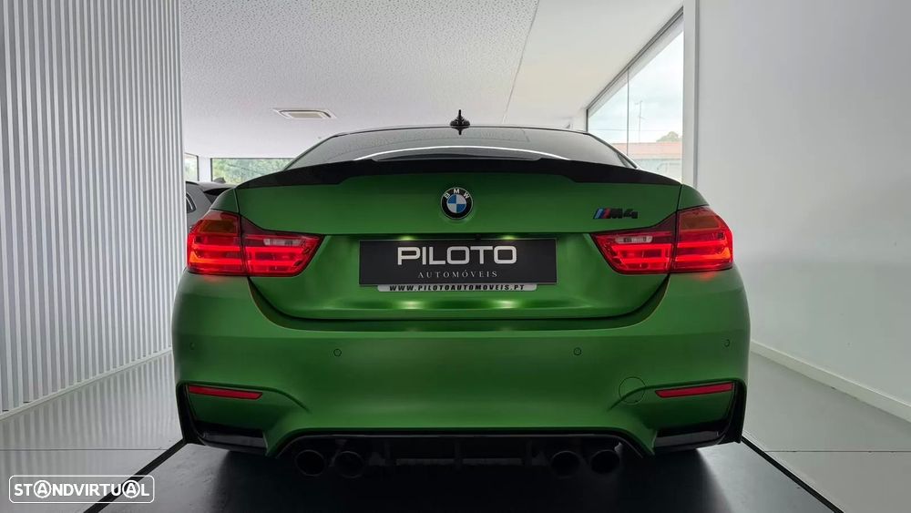 BMW M4 Auto - 9