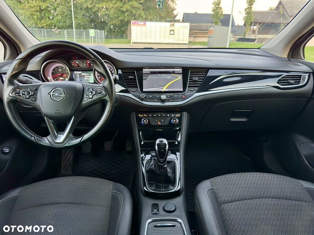 Opel Astra 1.4 T Elite - 19