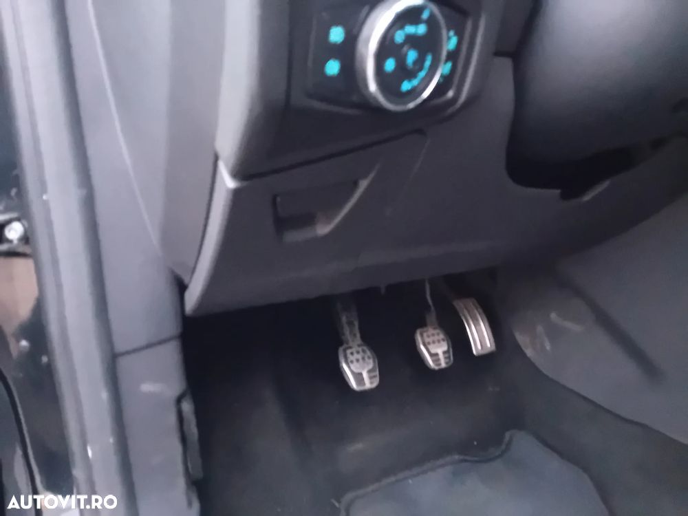 Ford Focus 1.6 EcoBoost Start Stop Titanium - 12