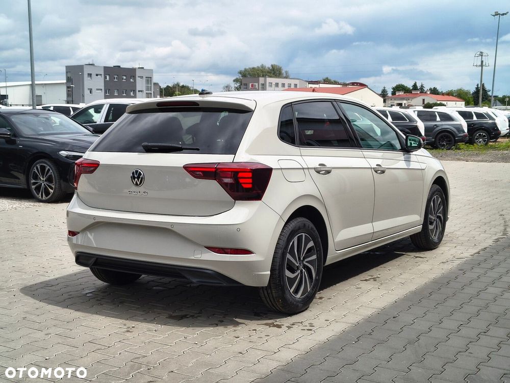 Volkswagen Polo - 7