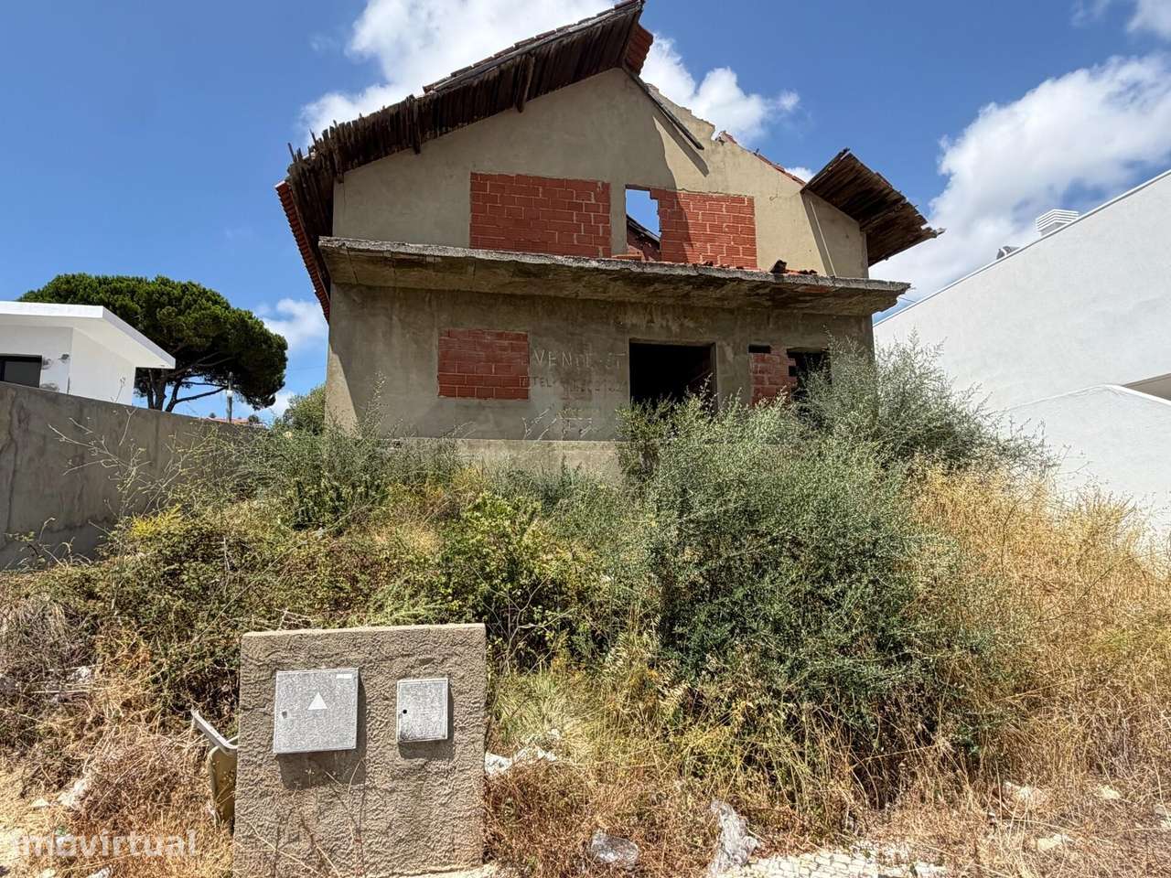 Terreno de 315 m2 com Vista Mar e Dupla Frente — Cascais / Sintra - Grande imagem: 2/24