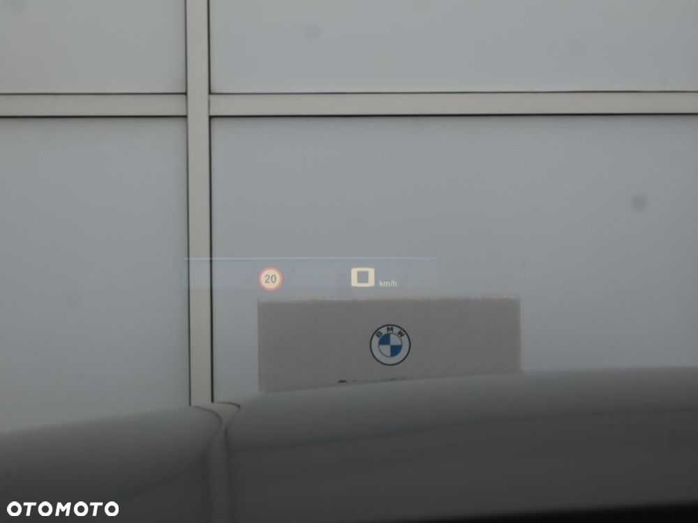 BMW M3 Competition xDrive sport - 19