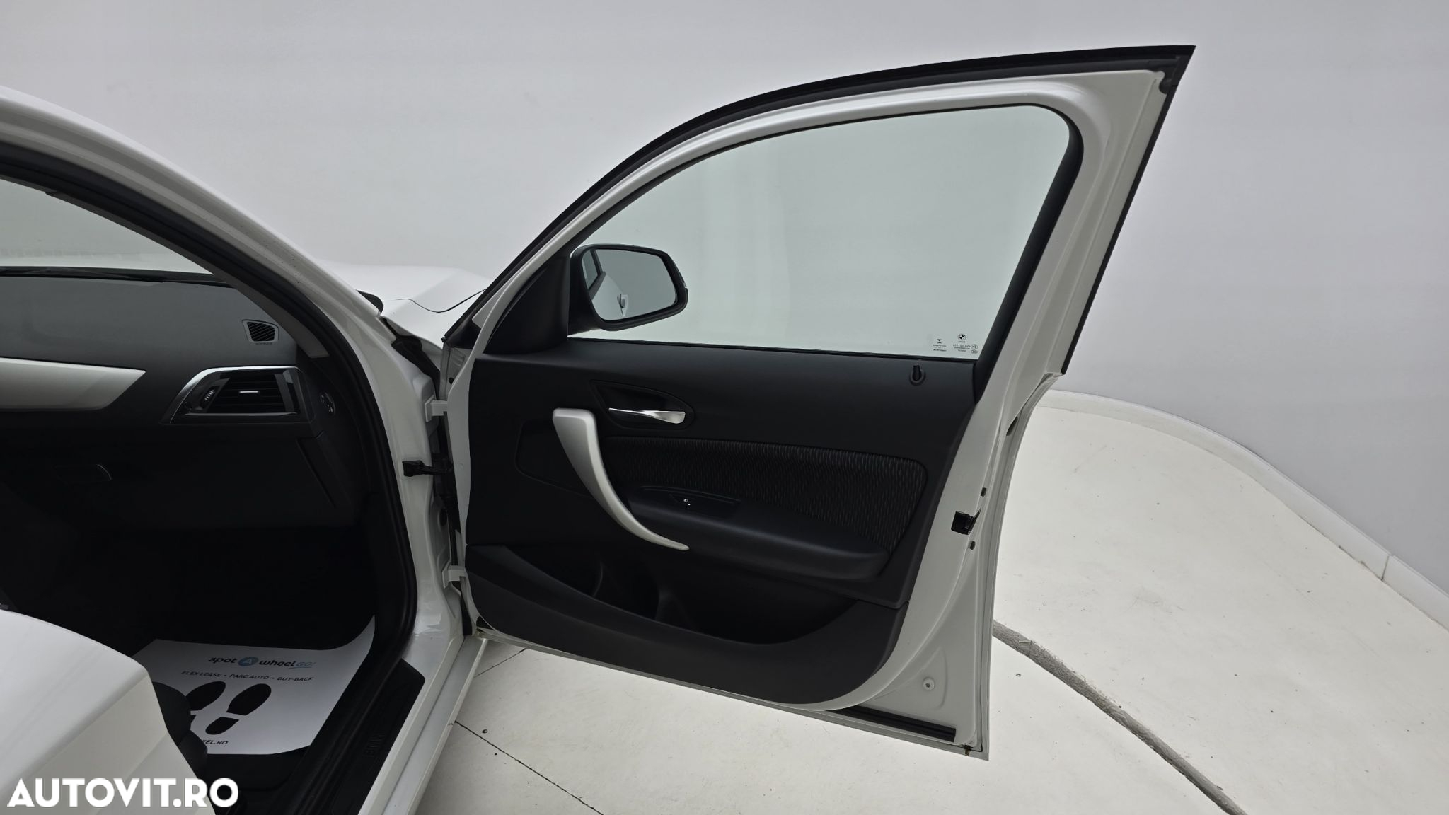 BMW Seria 1 - 18