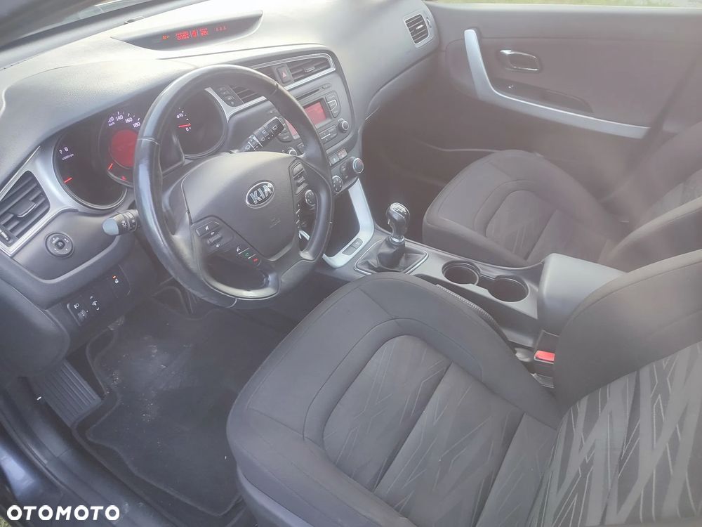 Kia Ceed 1.4 CVVT - 11