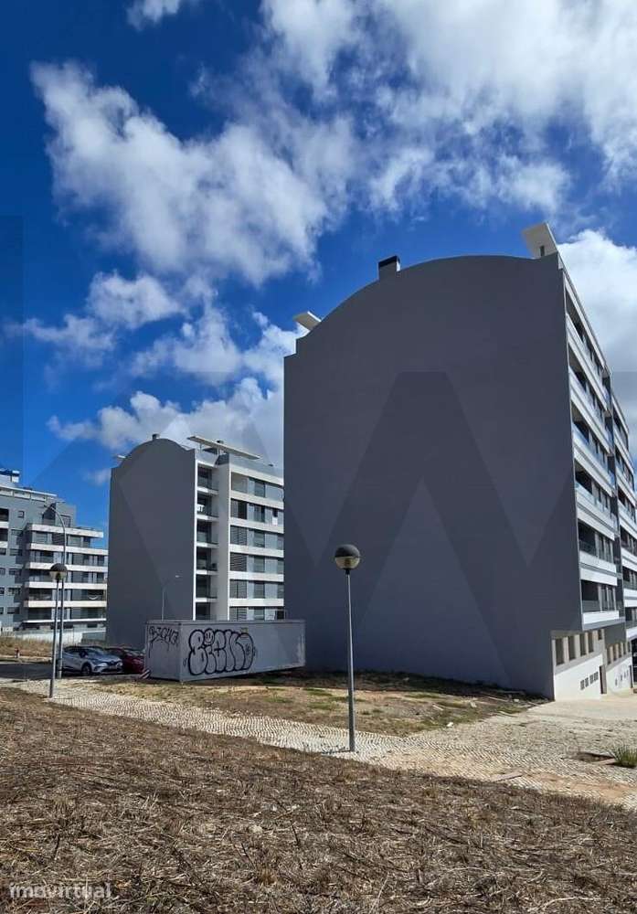 ️ Oportunidade de Investimento: 3 Lotes de Terreno no Centro da Amad - Grande imagem: 4/10