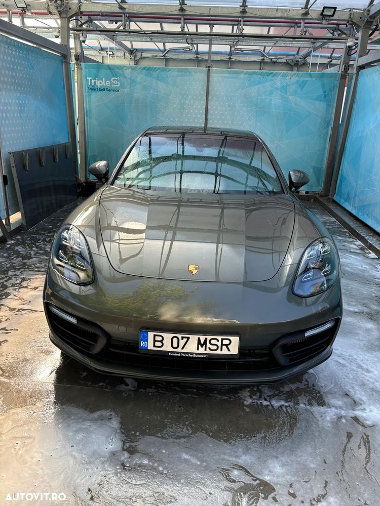 Porsche Panamera 4 - 1