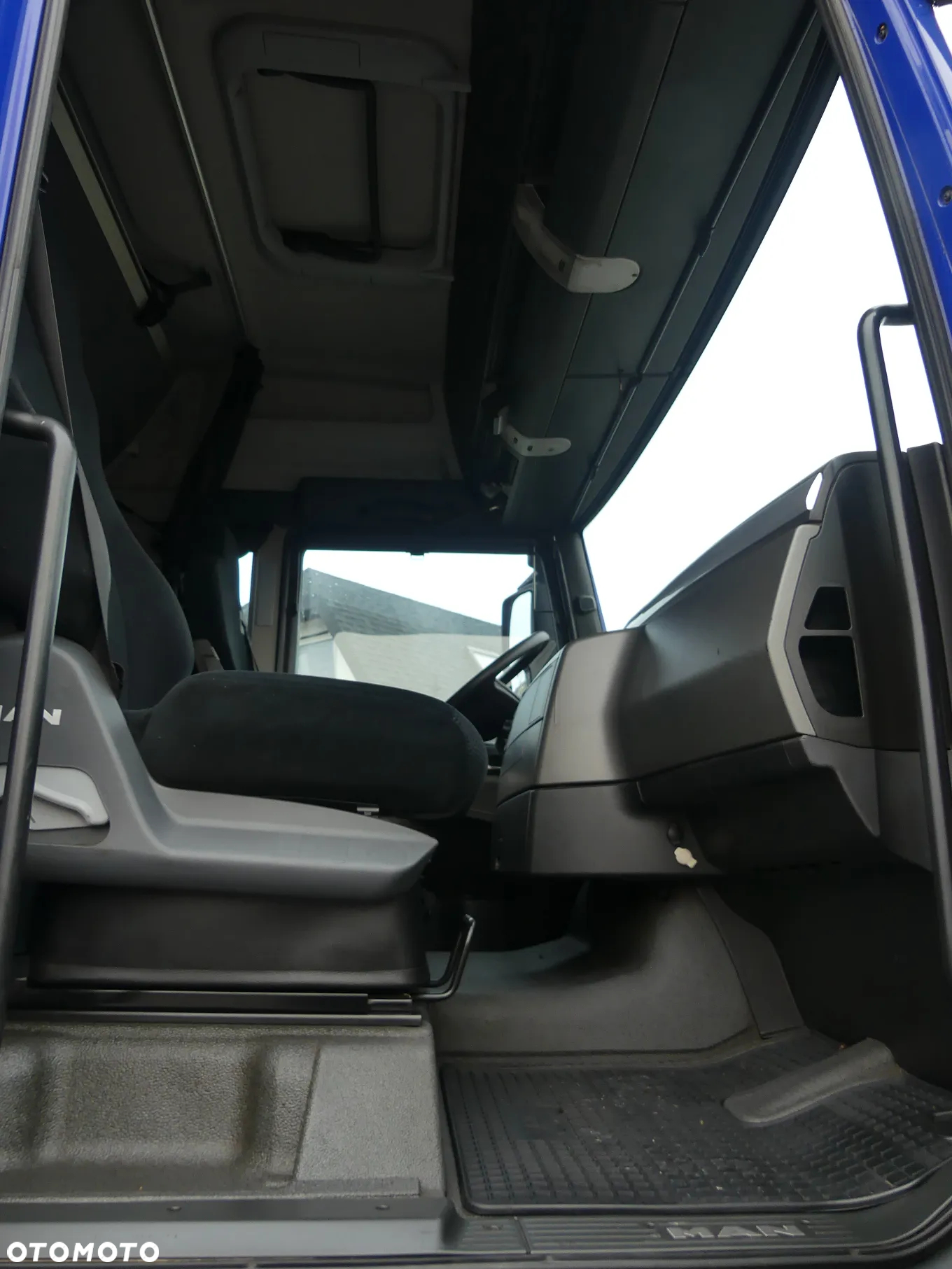 MAN TGX 26.400 / 6x2 / HAKOWIEC + PRZYCZEPA WIELTON 18T / EURO 6 / - 29