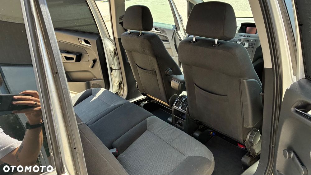 Opel Zafira 1.8 Enjoy - 9